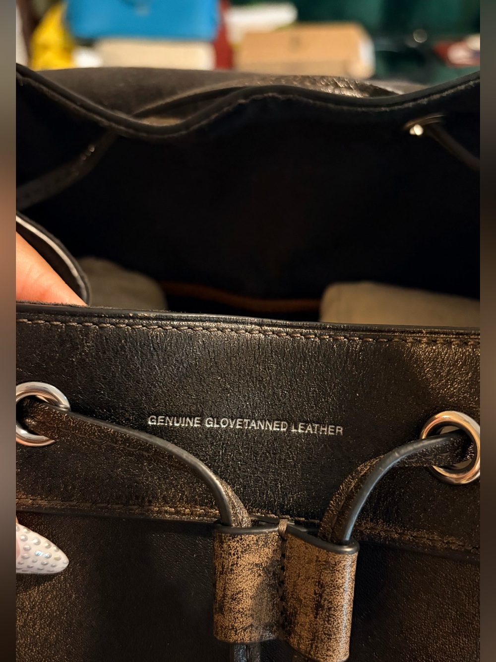 *pre-loved* COACH Hitch Backpack in Loved Leather - Picture 8 of 10